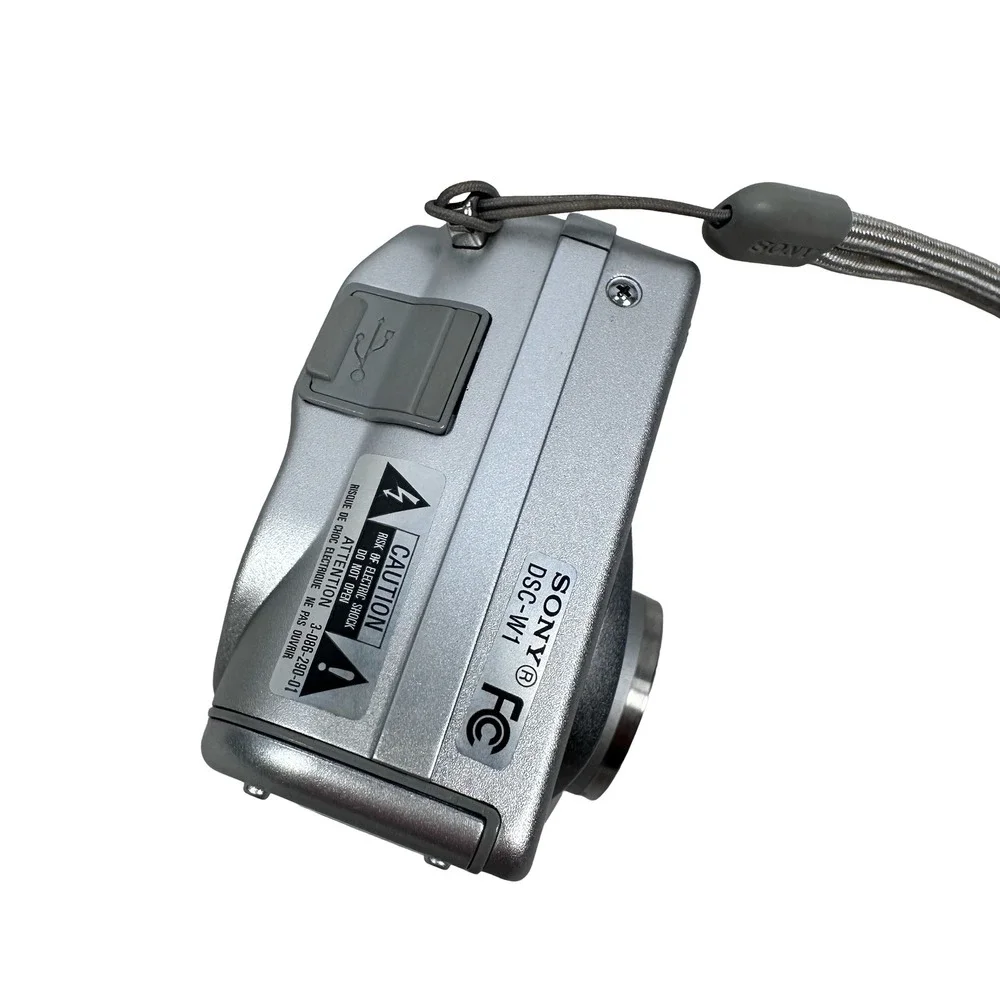 Sony Cyber-shot DSC-W1 Silver 5.1MP‎ Digital Camera Carl Zeiss FOR PARTS REPAIR